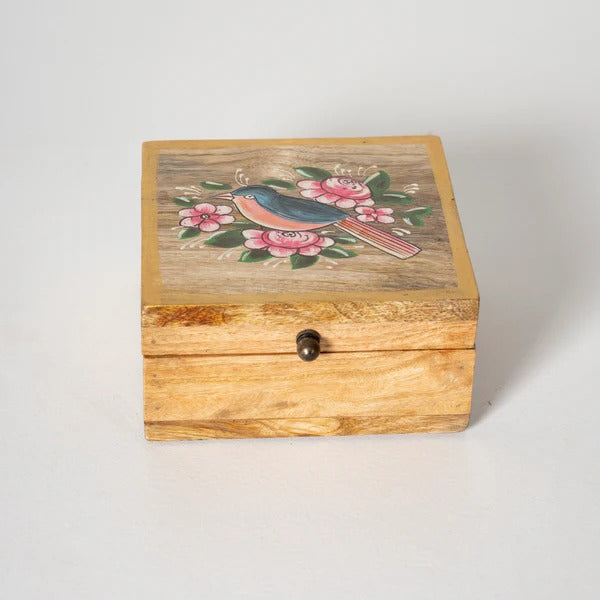 What Are the Benefits of Using Wooden Storage Boxes?