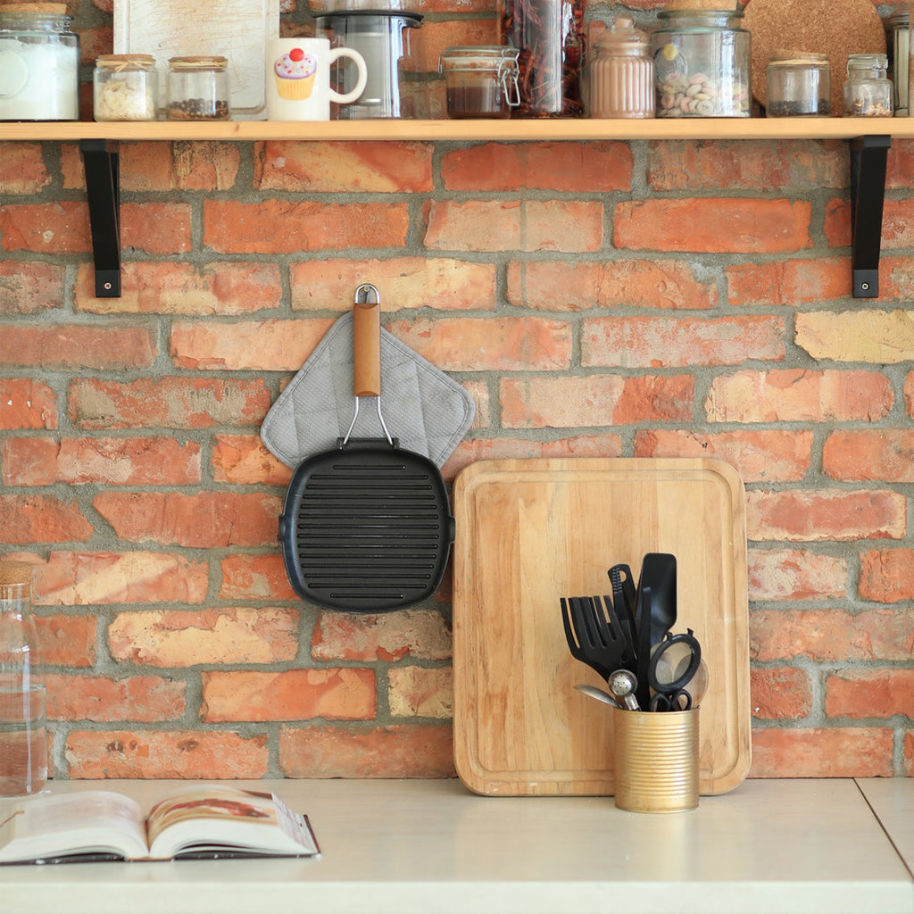 Unveiling the Artistry: Glazed Hand-Painted Ceramic Kitchenware